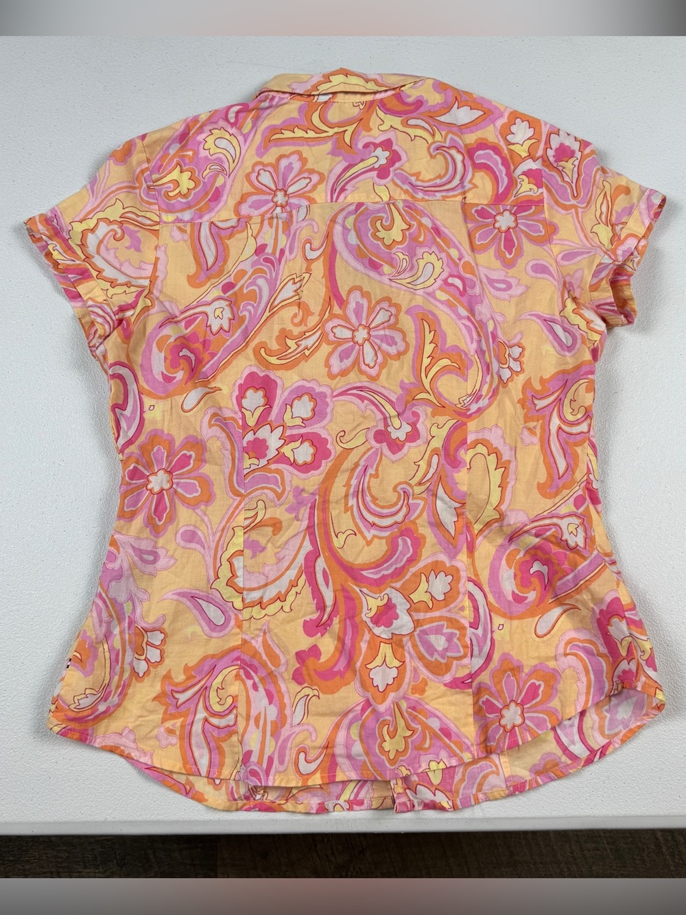 Izod Button Down Shirt Womens M Medium Short Sleeve V Neck Yellow Pink Orange‎ - Picture 2 of 8